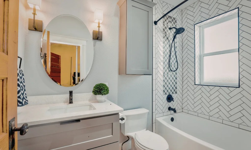 Bathroom Cleaning Hacks